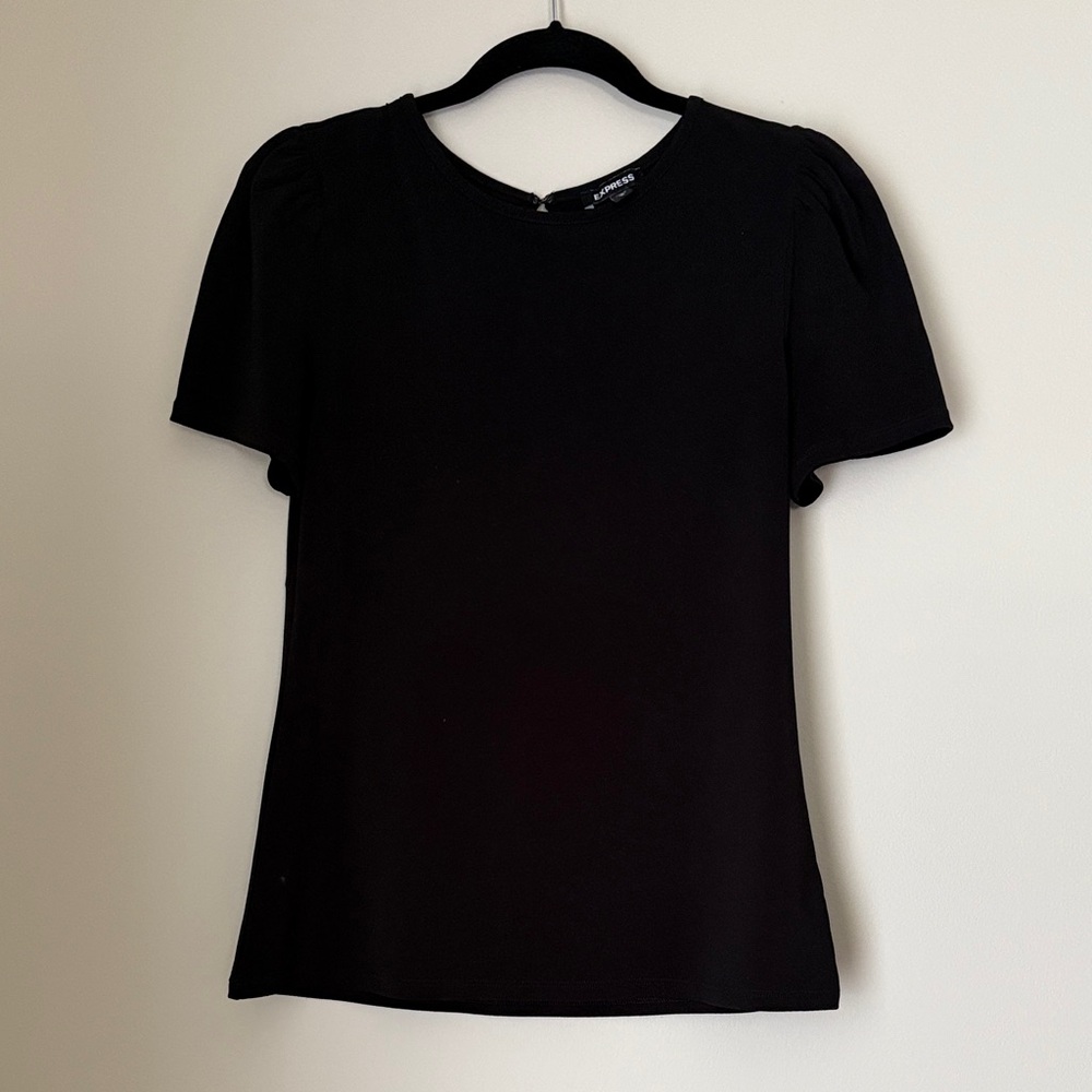 Express Women's Black Ruffled Short Sleeve Tee Size M